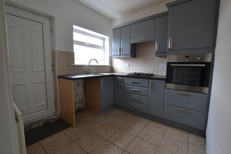2 bedroom terraced house to rent - Photo 5