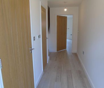 3 bedroom semi-detached house to rent - Photo 5