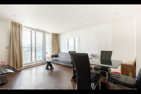 1 Bed Flat, The Oxygen, E16 - Photo 2