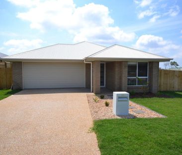 Brilliant Family Sized Home - Photo 6