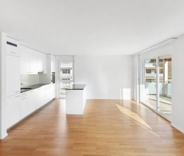 DREAM APARTMENT WITH PATIO - Photo 4