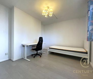 4 bedroom apartment to rent - Photo 1