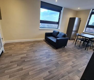 Flat 15 Oakfield House, Preston New Road, Blackburn. BB2 6AY - Photo 1