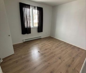 2 CH - 1 SDB - Saint-Joseph-de-Sorel - $950 /mo - Photo 2