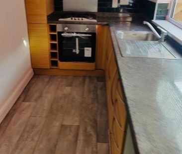 2 bedroom terraced house to rent - Photo 3