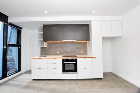 1709/28-44 Bouverie Street - Photo 3