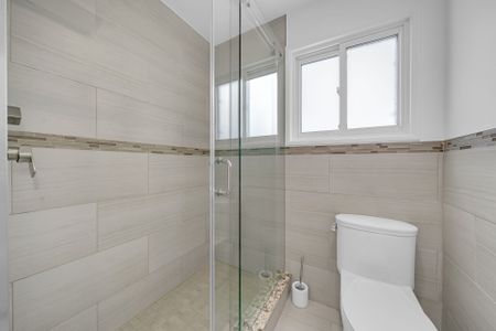 For Lease - 3370 Rhonda Valley, Mississauga, Ontario - Photo 2