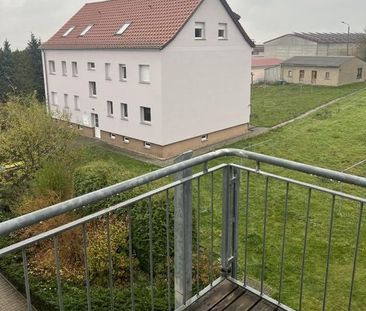 Individuelle Dachwohnung mit Balkon und optimalen Grundriss in lÃ¤n... - Foto 1