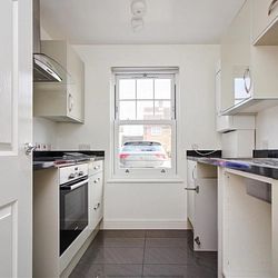 High Street, Sturry, CT2 0AX, Canterbury - Photo 2