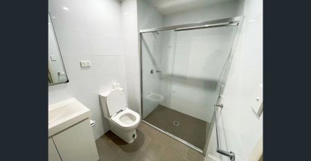 3 Bedroom in Mascot - Photo 4