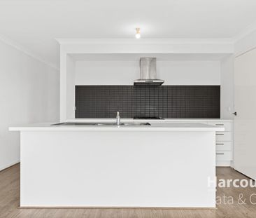 3 Bedroom Family Home! - Photo 2