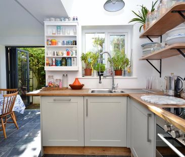 4 bedroom terraced house to rent - Photo 3