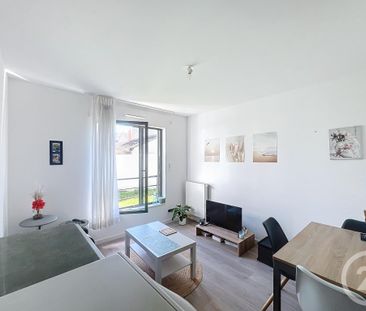 Location Appartement 2 pièces 38m² LA NEUVILLETTE 51100 - Photo 2