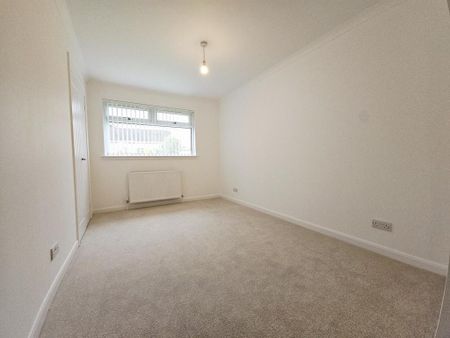 3 bedroom detached bungalow to rent - Photo 5