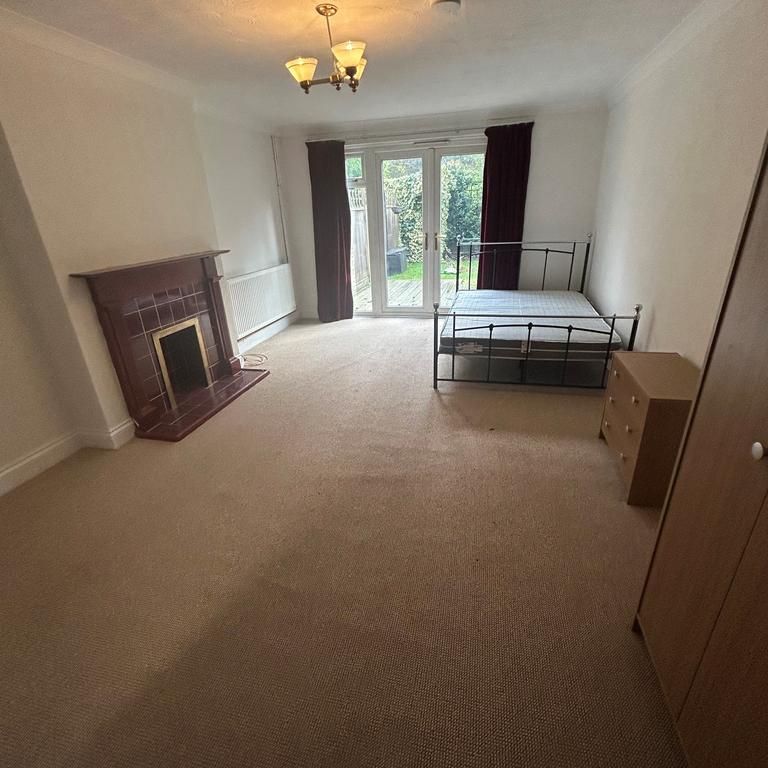 1 bedroom house of multiple occupation to rent - Photo 1