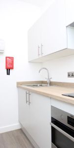 Studio to rent - Photo 3