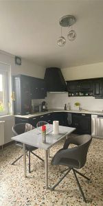 Location appartement 4 pièces - 116m² à Teteghem coudekerque village (59380) - Photo 3