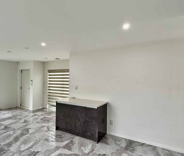 Modern 4-Bedroom, 3-Bathroom Townhouse in Mangere - Photo 3
