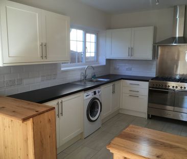 2 Bed Bungalow, Macdonald Road, N11 - Photo 6