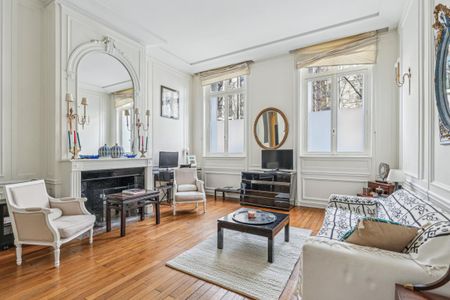 Location Appartement 2 pièces Meublé 62m² PARIS 8ème - Photo 3