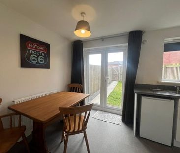 Heol Y Plas, Kidwelly, SA17 - Photo 4