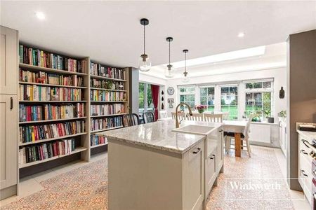 Friars Avenue, Whetstone, London, N20 - Photo 4