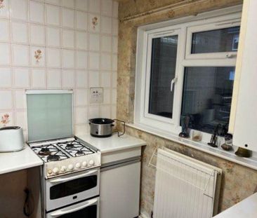 Room in a Shared House, Tarnbrook Walk, M15 - Photo 4