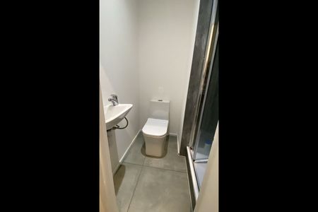 Studio Flat, Manchester Road, E14 - Photo 5