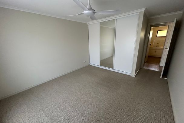 3/7 Reginald Street - Photo 1