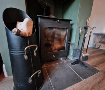 2 bedroom terraced house to rent - Photo 1