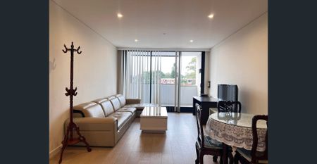 Spacious Furnished 2 Bedroom Apartment in the Heart of Burwood – Walk to Train Station & Westfield - Photo 4