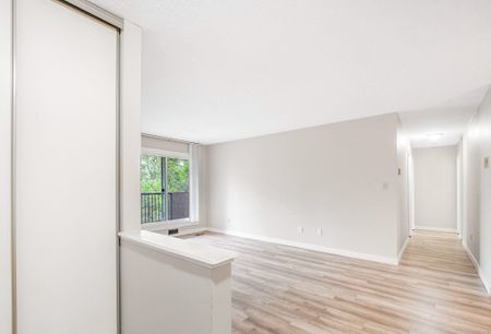 Bright 2 Bedroom Apartment In Desirable St Albert - Photo 2