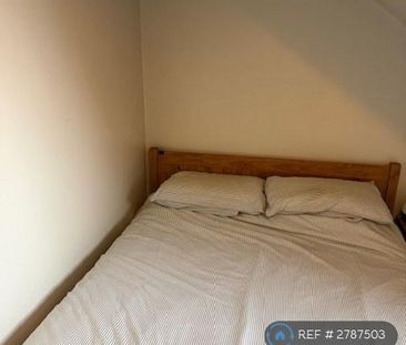 3 bedroom terraced house to rent - Photo 6