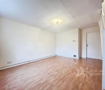 3 bedroom end of terrace house to rent - Photo 2