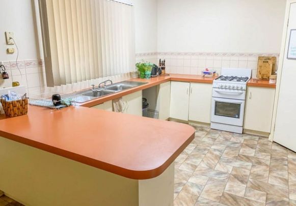 ABSOLUTELY ASHBURTON - 3x2 Close to CBD - Photo 1