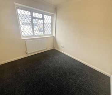 Devon Gardens, Rochford, Essex, SS4 3AJ - Photo 3