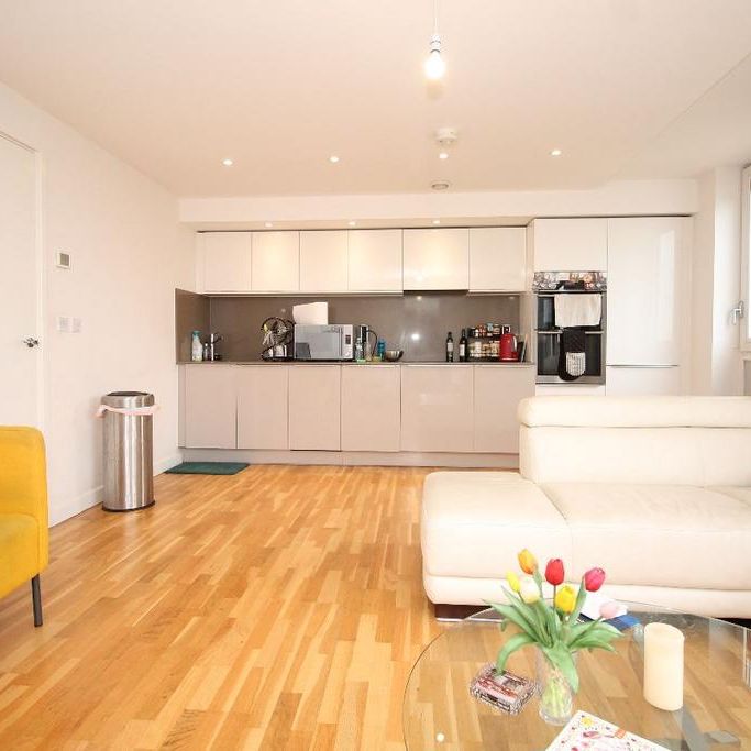 2 bedroom flat to rent - Photo 1