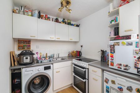 1 bedroom flat to rent - Photo 4