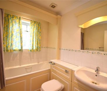 4 bedroom detached house to rent - Photo 6