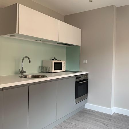 1 bedroom apartment to rent - Photo 4