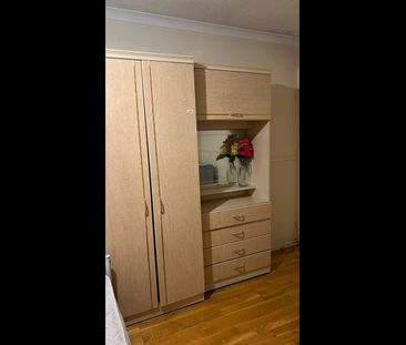 5 Bed Terraced House, Ordnance Road, E16 - Photo 5