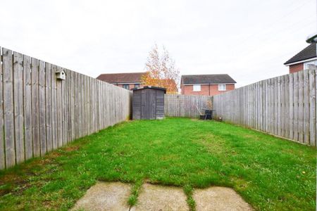 3 bedroom semi-detached house to rent - Photo 2