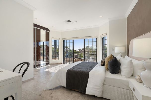 Luxury Family Residence In Prime Bexley Location - Photo 1