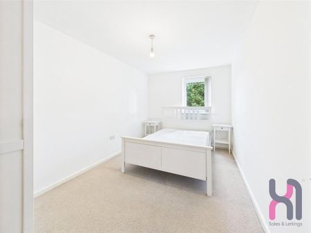 2 bedroom flat to rent - Photo 4