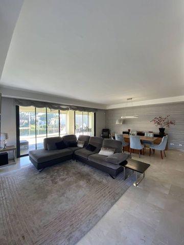 Luxury Flat for rent in The Golden Mile, Marbella, Andalusia - Photo 2