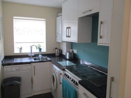 2 bedroom terraced house to rent - Photo 5