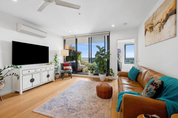 Modern luxury in the heart of Preston - Photo 1