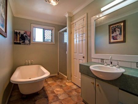 12 Lendrum Street, Newtown - Photo 2