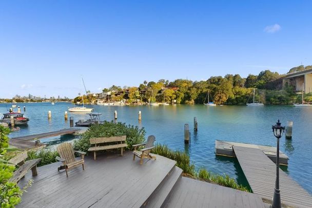 Grand Water Front Residence - Long lease on offer - Photo 1