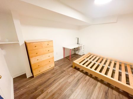 For Lease - 272 Milliken Meadows Drive, Markham, Ontario - Photo 2